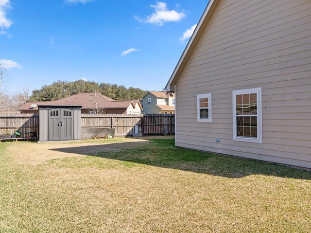 4404 Cardinal Drive, Bay City, TX 77414
