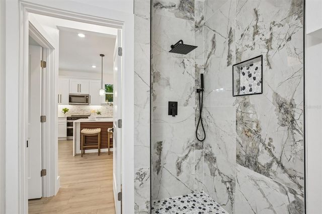 3612 E CLIFTON STREET, Tampa, FL 33610