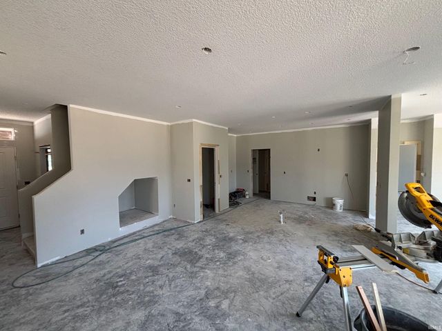 17909 Seahawk Lane, Huntertown, IN 46748