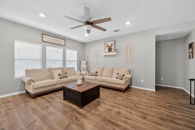 800 Rustic Way, Royse City, TX 75189