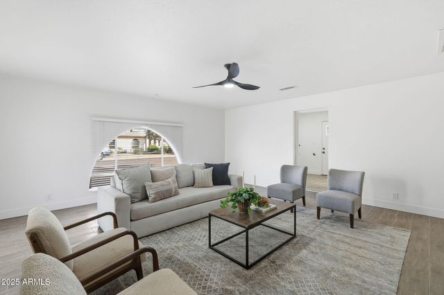 403 W GAIL Drive, Chandler, AZ 85225