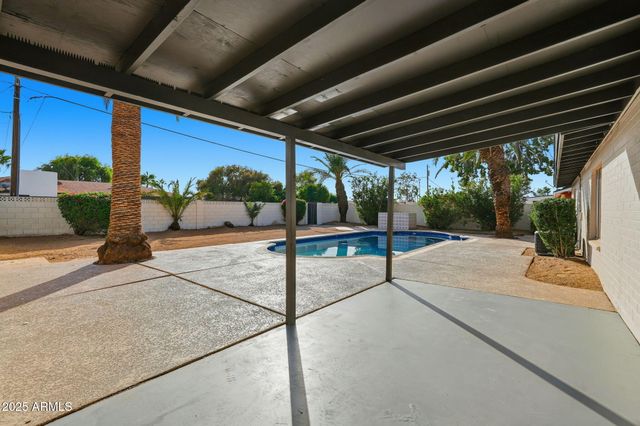 403 W GAIL Drive, Chandler, AZ 85225