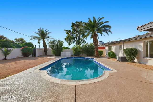 403 W GAIL Drive, Chandler, AZ 85225