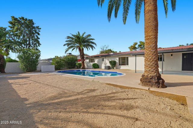 403 W GAIL Drive, Chandler, AZ 85225