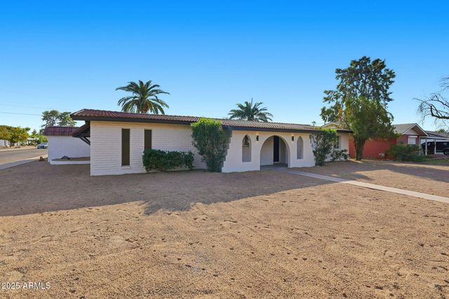 403 W GAIL Drive, Chandler, AZ 85225