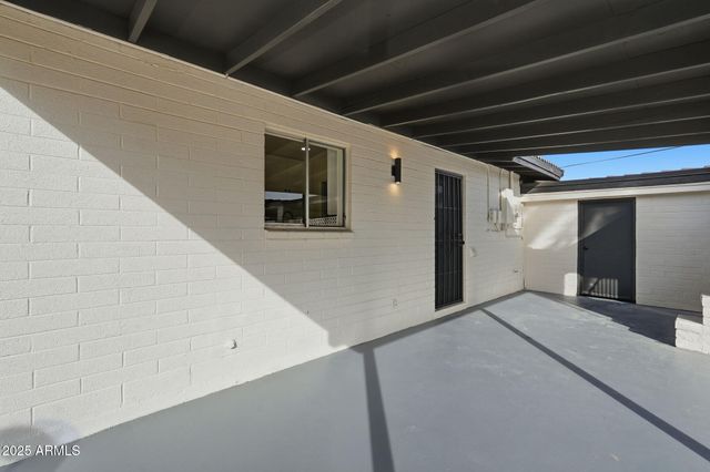 403 W GAIL Drive, Chandler, AZ 85225