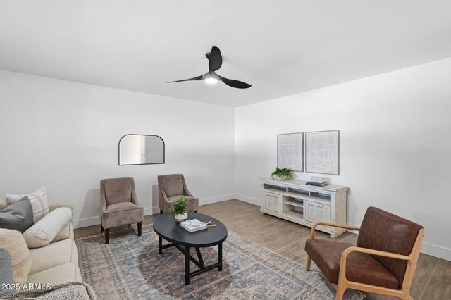 403 W GAIL Drive, Chandler, AZ 85225