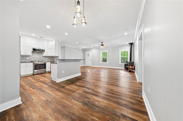195 Centurion Lane, Pickens, SC 29671