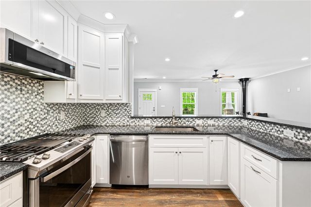 195 Centurion Lane, Pickens, SC 29671