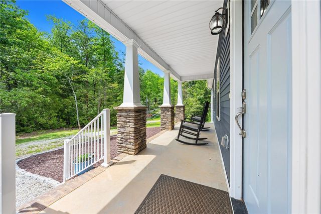 195 Centurion Lane, Pickens, SC 29671