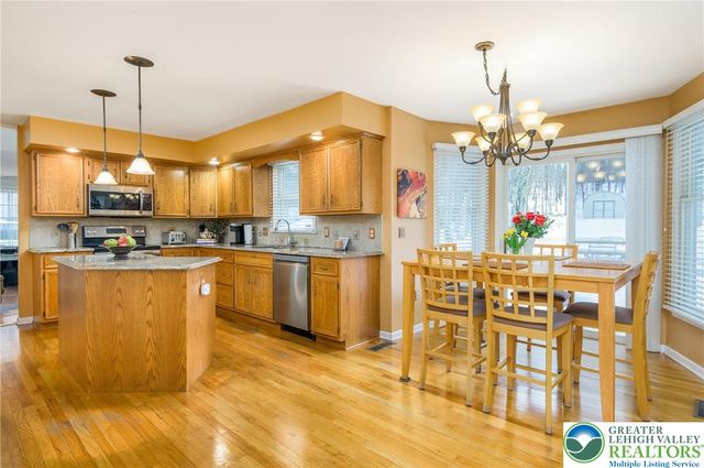 5 JANE Court, Penn Forest Twp, PA 18210