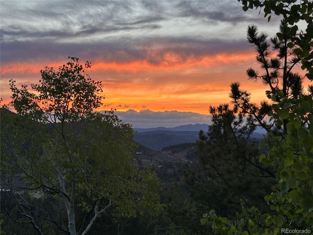 826 Troy Dr, Cripple Creek, CO 80813