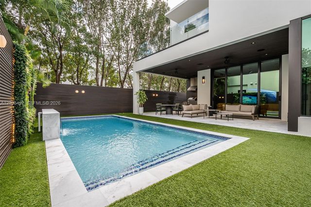10540 NW 67th Terrace, Doral, FL 33178