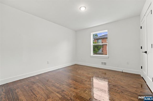 543 13th Avenue 2, Newark, NJ 07103