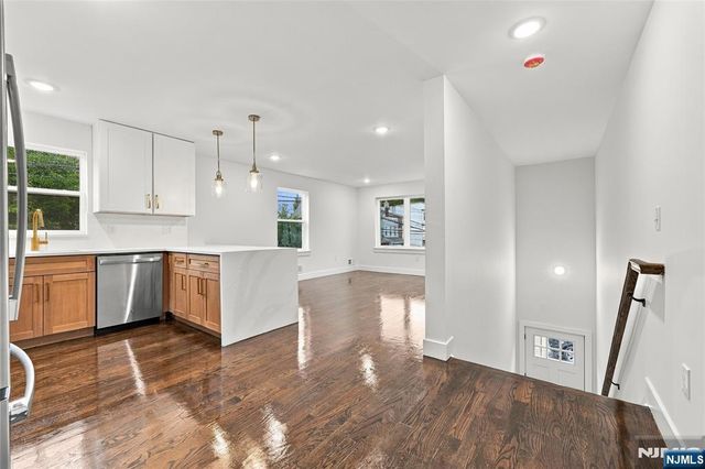 543 13th Avenue 2, Newark, NJ 07103
