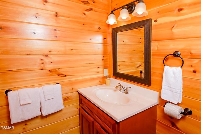 4827 Highland Place Way, Pigeon Forge, TN 37863