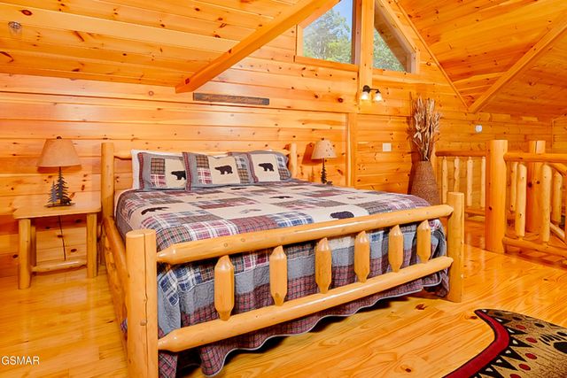 4827 Highland Place Way, Pigeon Forge, TN 37863