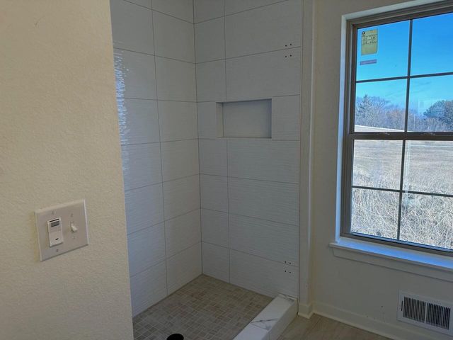 801 Viewpoint DRIVE, Waukesha, WI 53188