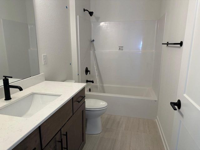 801 Viewpoint DRIVE, Waukesha, WI 53188