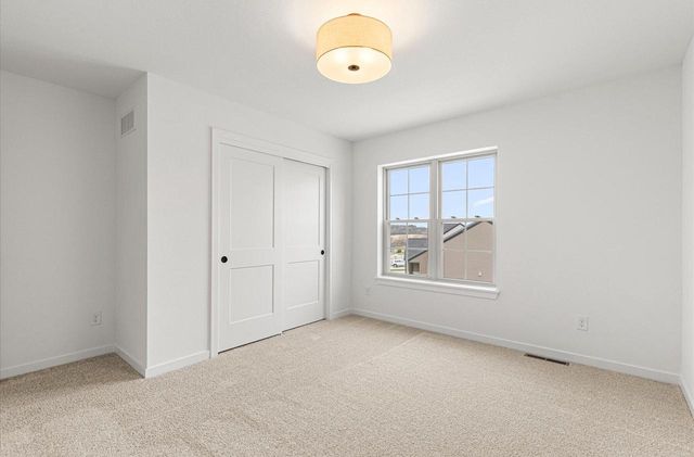 801 Viewpoint DRIVE, Waukesha, WI 53188