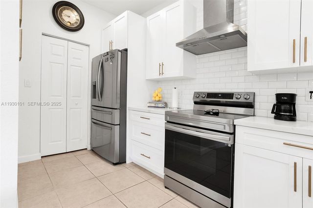 13285 SW 128th Psge 13285, Miami, FL 33186