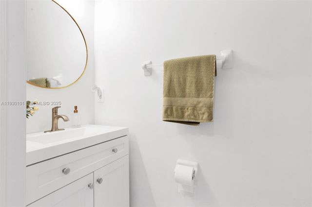 13285 SW 128th Psge 13285, Miami, FL 33186