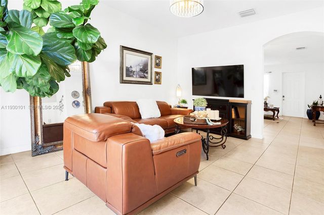 13285 SW 128th Psge 13285, Miami, FL 33186