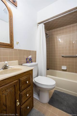 655 Georgia Avenue, Marysville, MI 48040