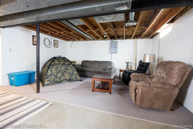 655 Georgia Avenue, Marysville, MI 48040