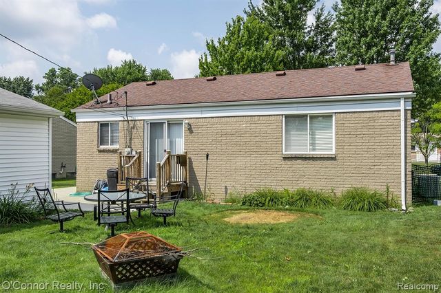 655 Georgia Avenue, Marysville, MI 48040