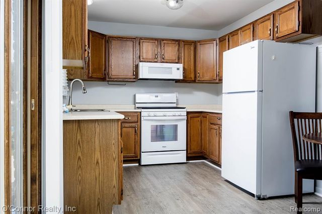 655 Georgia Avenue, Marysville, MI 48040