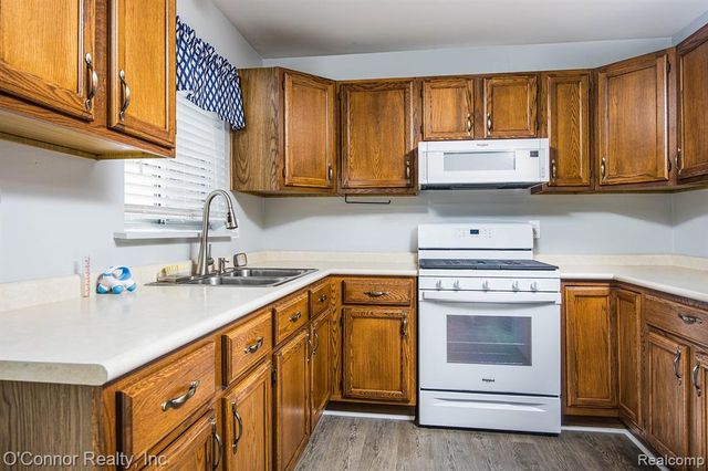 655 Georgia Avenue, Marysville, MI 48040