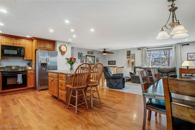 216 Beechwood Boulevard, Wintersville, OH 43953