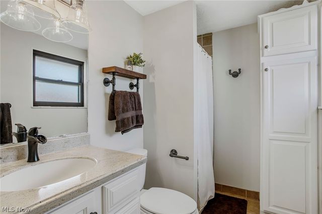 216 Beechwood Boulevard, Wintersville, OH 43953