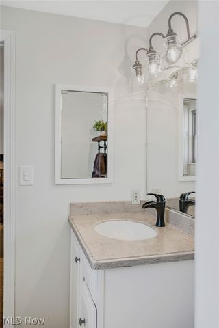 216 Beechwood Boulevard, Wintersville, OH 43953