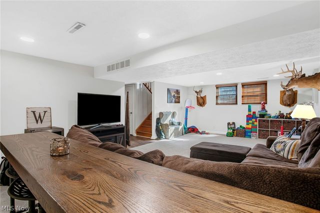 216 Beechwood Boulevard, Wintersville, OH 43953