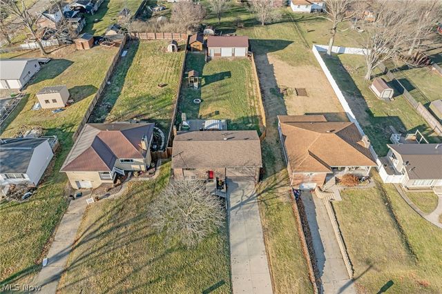 216 Beechwood Boulevard, Wintersville, OH 43953