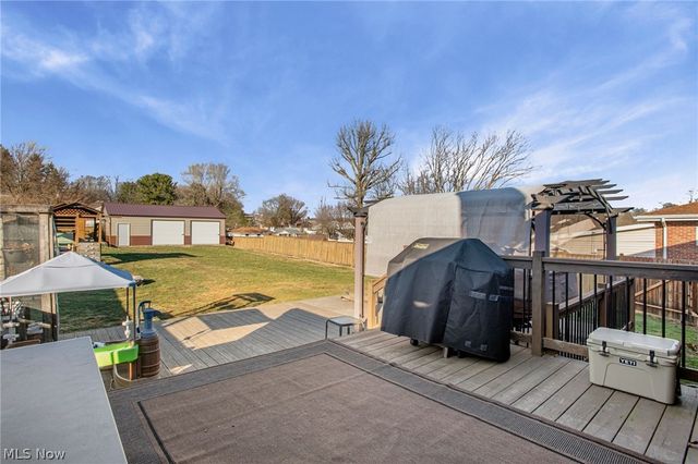 216 Beechwood Boulevard, Wintersville, OH 43953