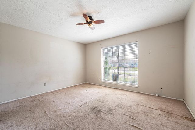 8405 Bandridge Road, La Porte, TX 77571