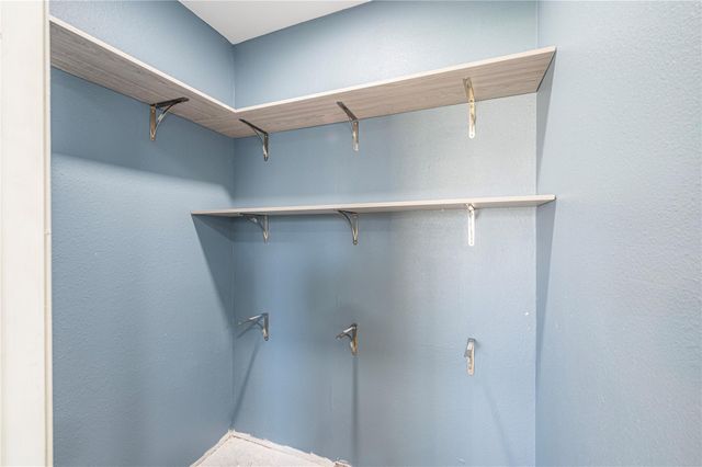 8405 Bandridge Road, La Porte, TX 77571