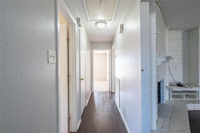 8405 Bandridge Road, La Porte, TX 77571