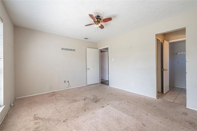 8405 Bandridge Road, La Porte, TX 77571