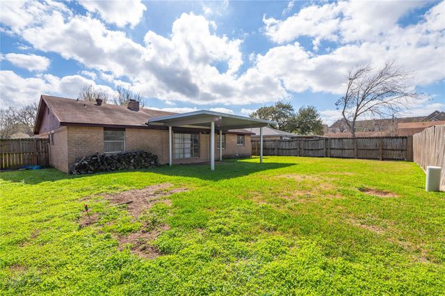 8405 Bandridge Road, La Porte, TX 77571