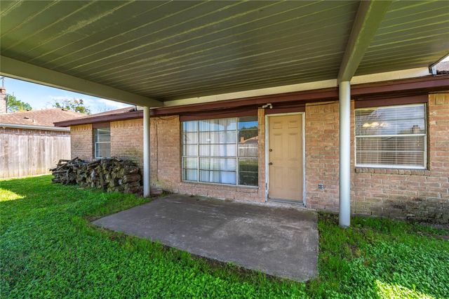 8405 Bandridge Road, La Porte, TX 77571