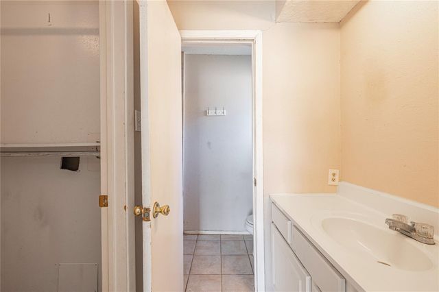 8405 Bandridge Road, La Porte, TX 77571