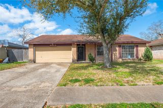 8405 Bandridge Road, La Porte, TX 77571