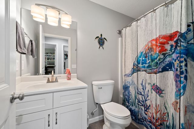 2060 Walker Cove Rd, Sparta, TN 38583