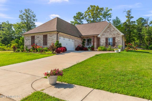 600 Ponderosa Drive, Flowood, MS 39232
