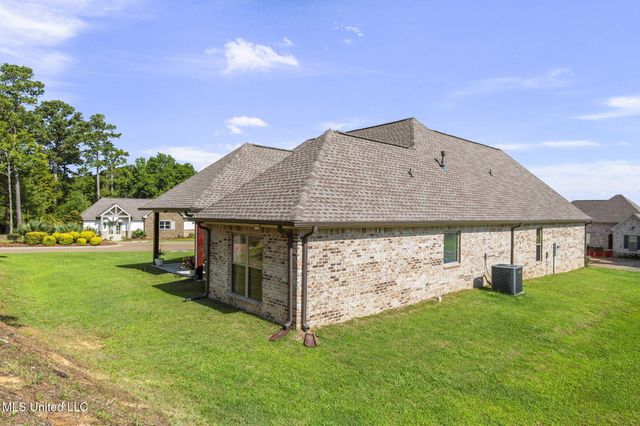 600 Ponderosa Drive, Flowood, MS 39232