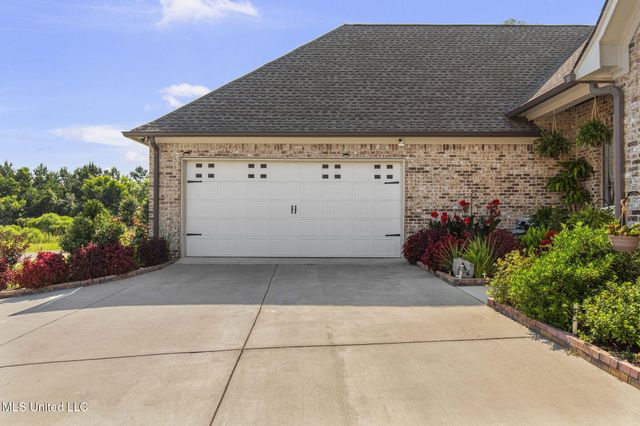 600 Ponderosa Drive, Flowood, MS 39232